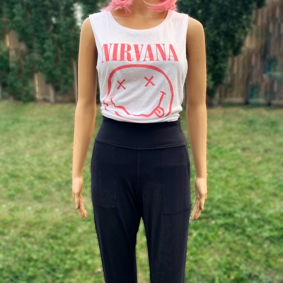 Nirvana sleeveless open-back shirt - Picture 6 of 14